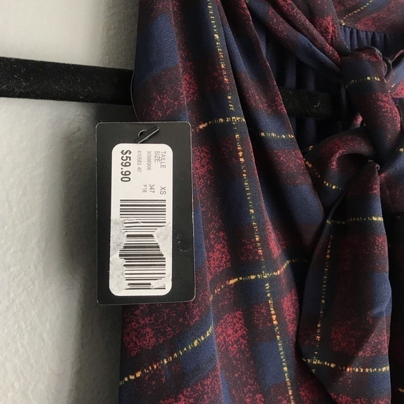 Rw&co. Plaid Mockneck Tie Sleeveless Top - Picture 3 of 6